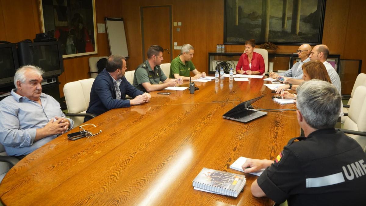 Centro de Coordinación Operativa Integrado (CECOPI) de la extinción del incendio, presidido por Clara San Damián.