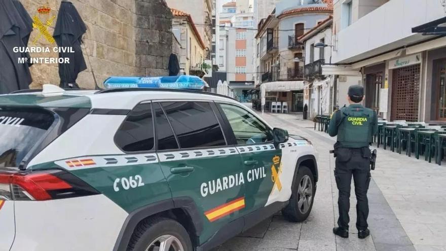 Investigan a una cacereña de 61 años por un robo con fuerza en un bar de Sanxenxo