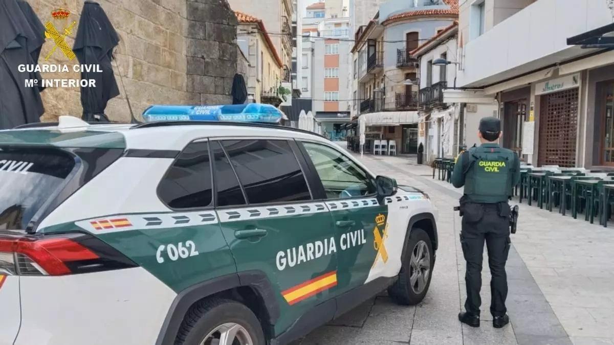 La Guardia Civil de Sanxenxo, en una imagen facilitada.