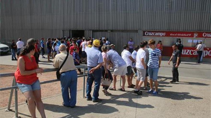 El 8 de julio, fecha probable de inicio de la campaña de abonados del Córdoba