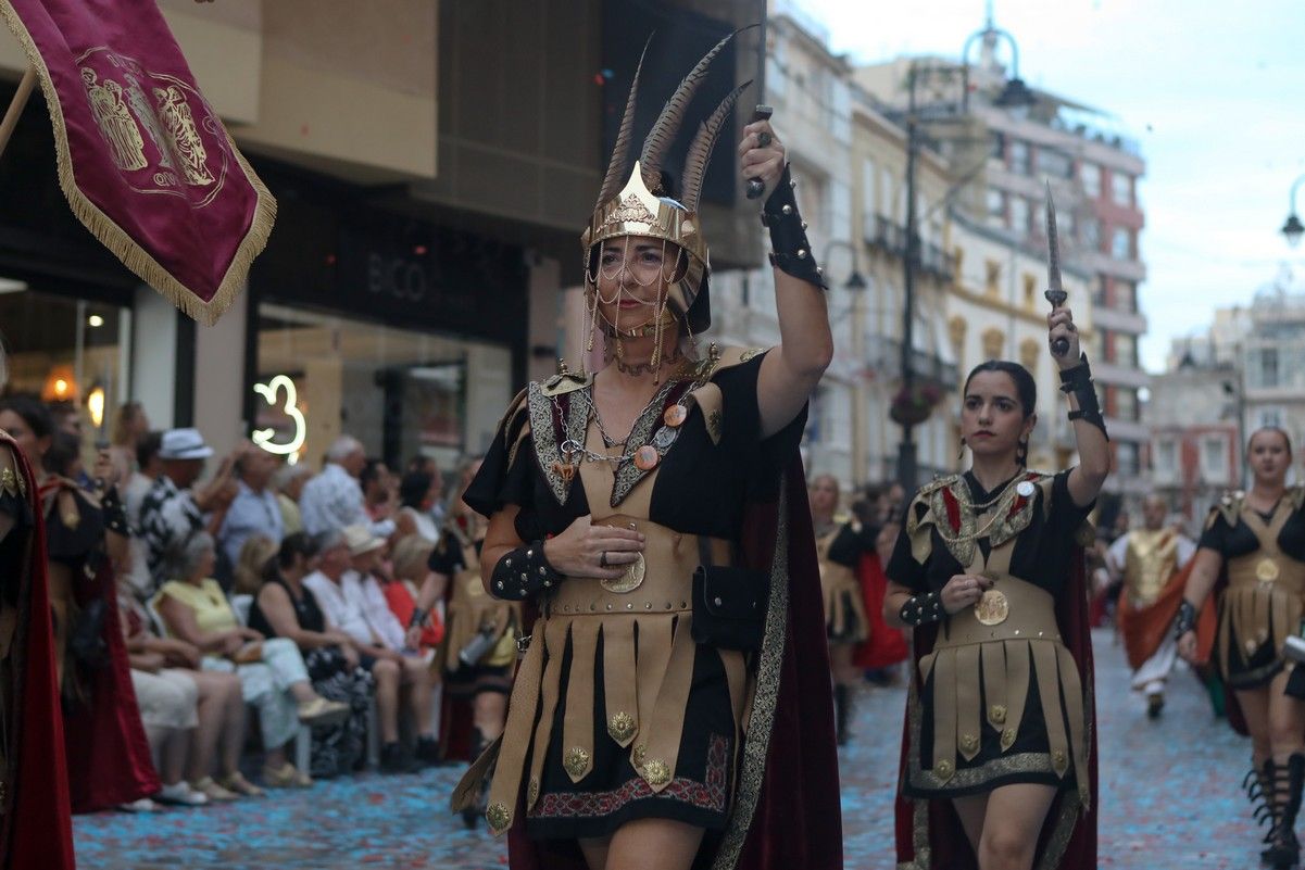 Todas las imágenes del Desfile General de Tropas y Legiones de este sábado en Cartagena