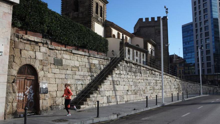 Un nuevo acceso en la trasera del Palacio de Revillagigedo hará visitable el refugio de Cimadevilla