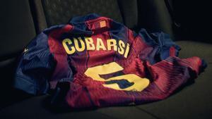 La camiseta de Pau Cubarsí, perdida en un Uber