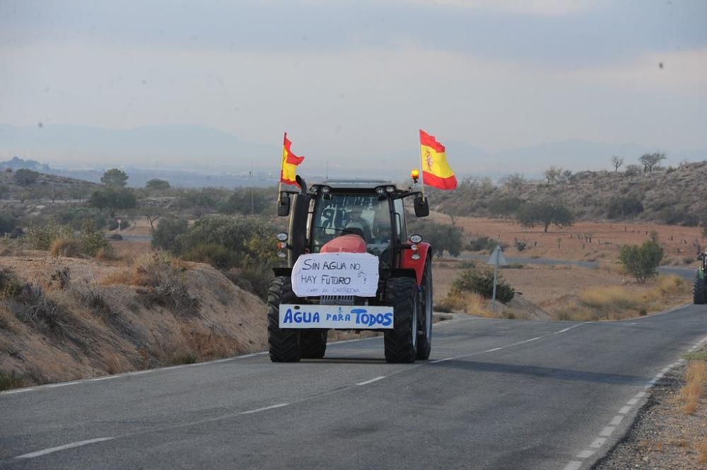 La protesta de agricultores a su paso por el Garru