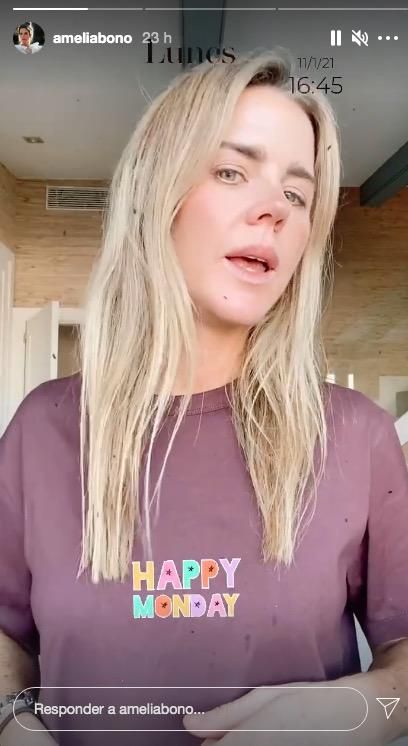 Amelia Bono se corta el pelo
