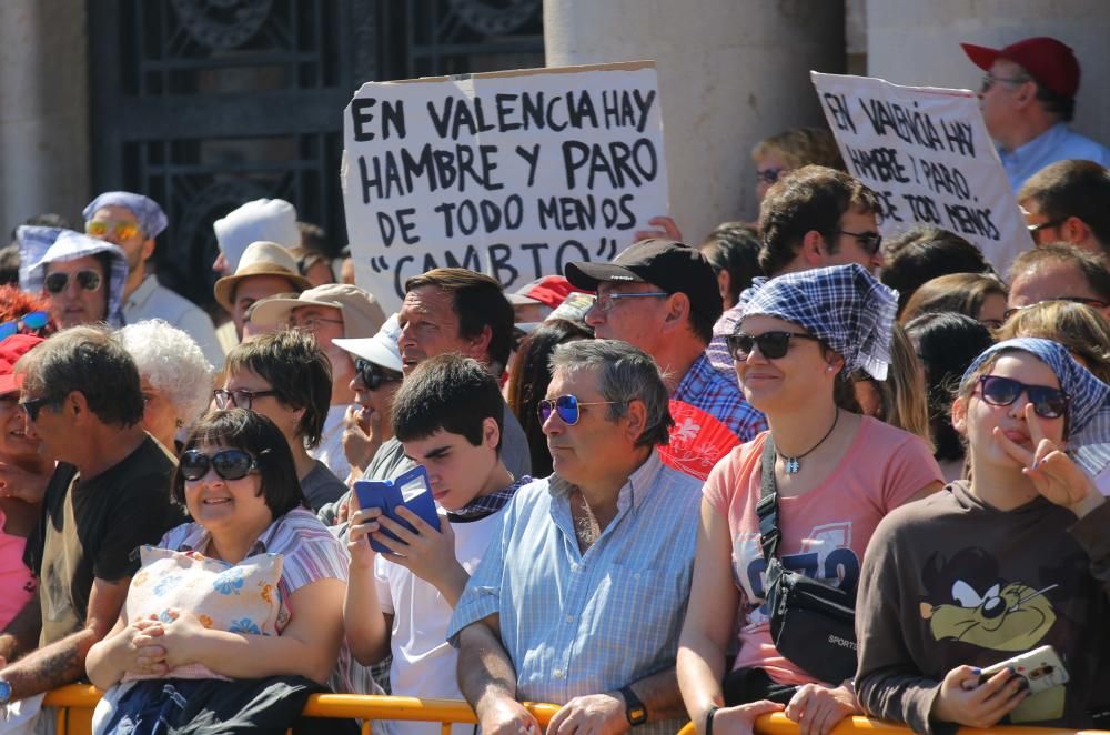 Búscate en la mascletà del 18 de marzo