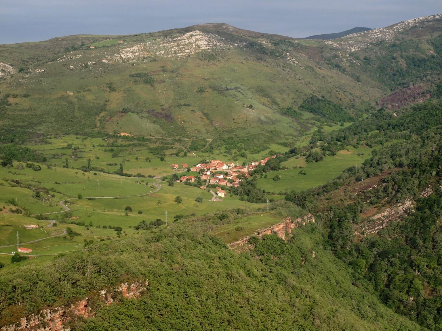 La Hermida es lugar dedicado al turismo, como paso entre la costa y Liébana.