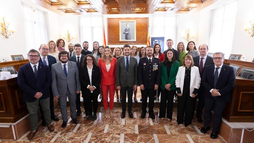 Gandia rinde honores a su Policía Local