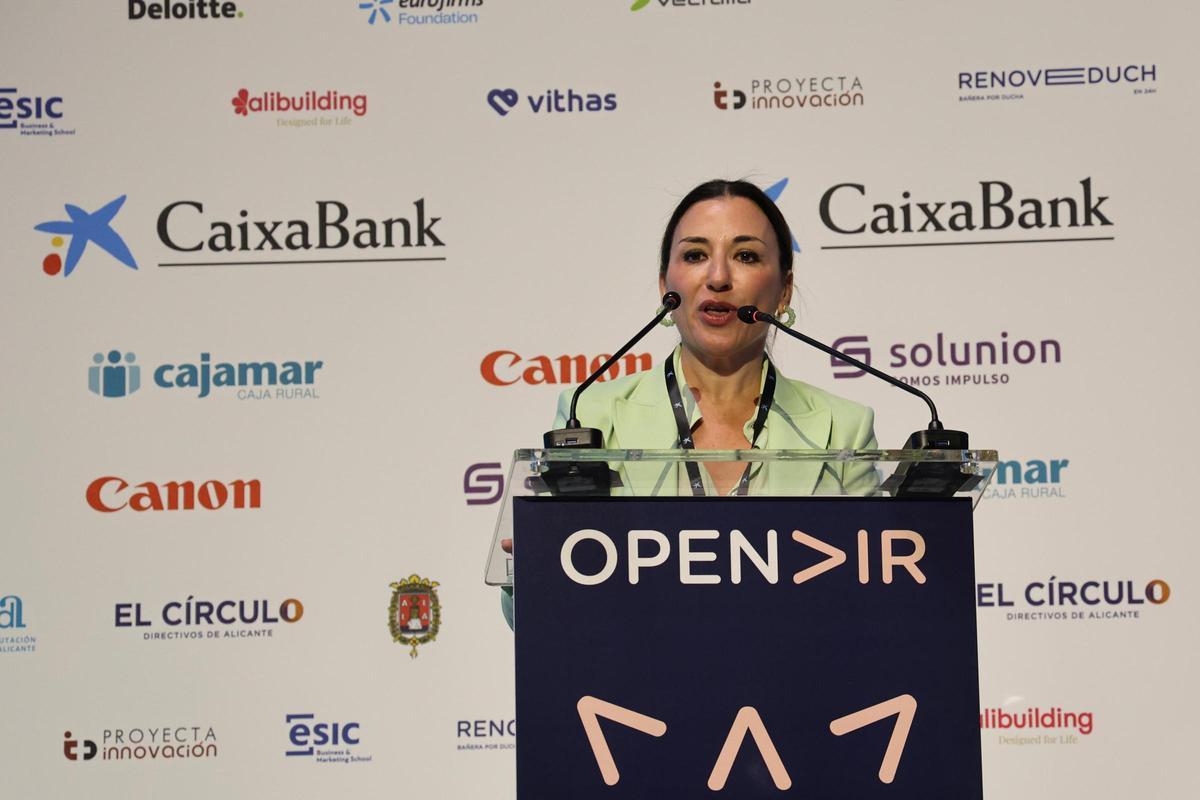 La presidenta del El Círculo-Directivos de Alicante, Eva Toledo, durante el congreso Opendir.