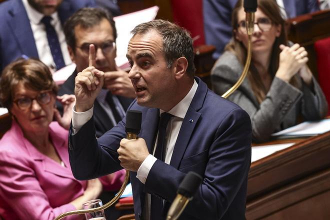 El Gobierno de Francia suspende a varios altos funcionarios tras dar positivo en controles antidroga
