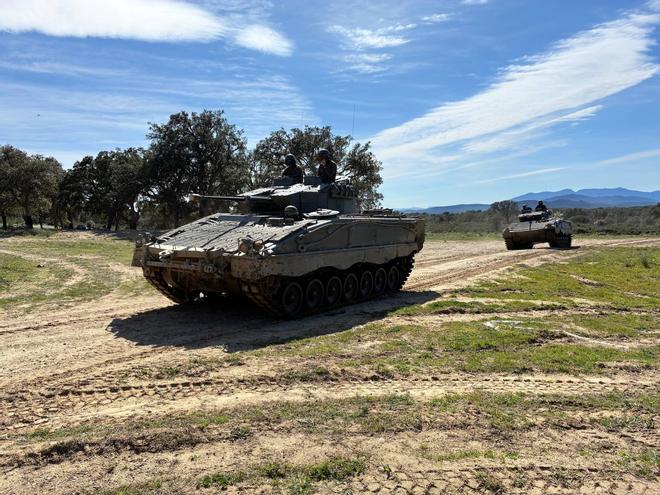 Les imatges del curs per conèixer com actuar en zones de conflicte a la base de Sant Climent