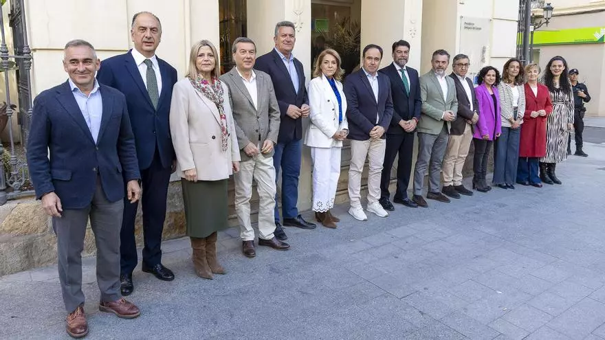 El Consell se reúne en Alicante para declarar como BIC la romería de la Santa Faz