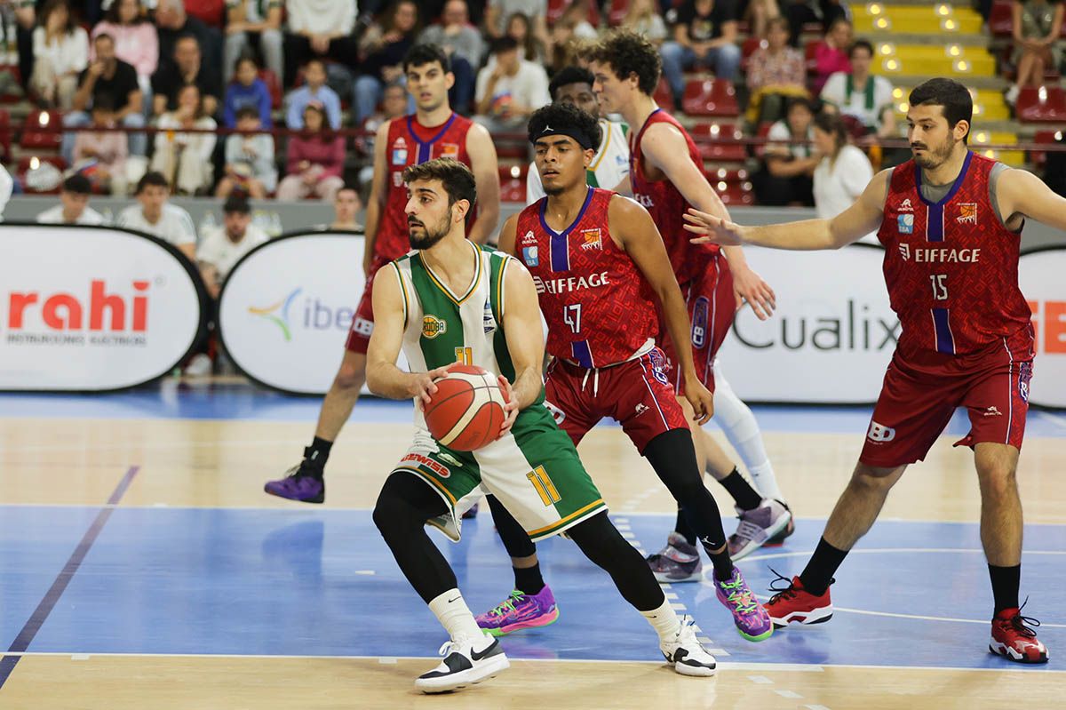 Coto Córdoba-Dos Hermanas: el partido de Liga EBA en imágenes