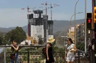 El aumento del precio de la vivienda en Málaga provoca un trasvase de población a su área metropolitana
