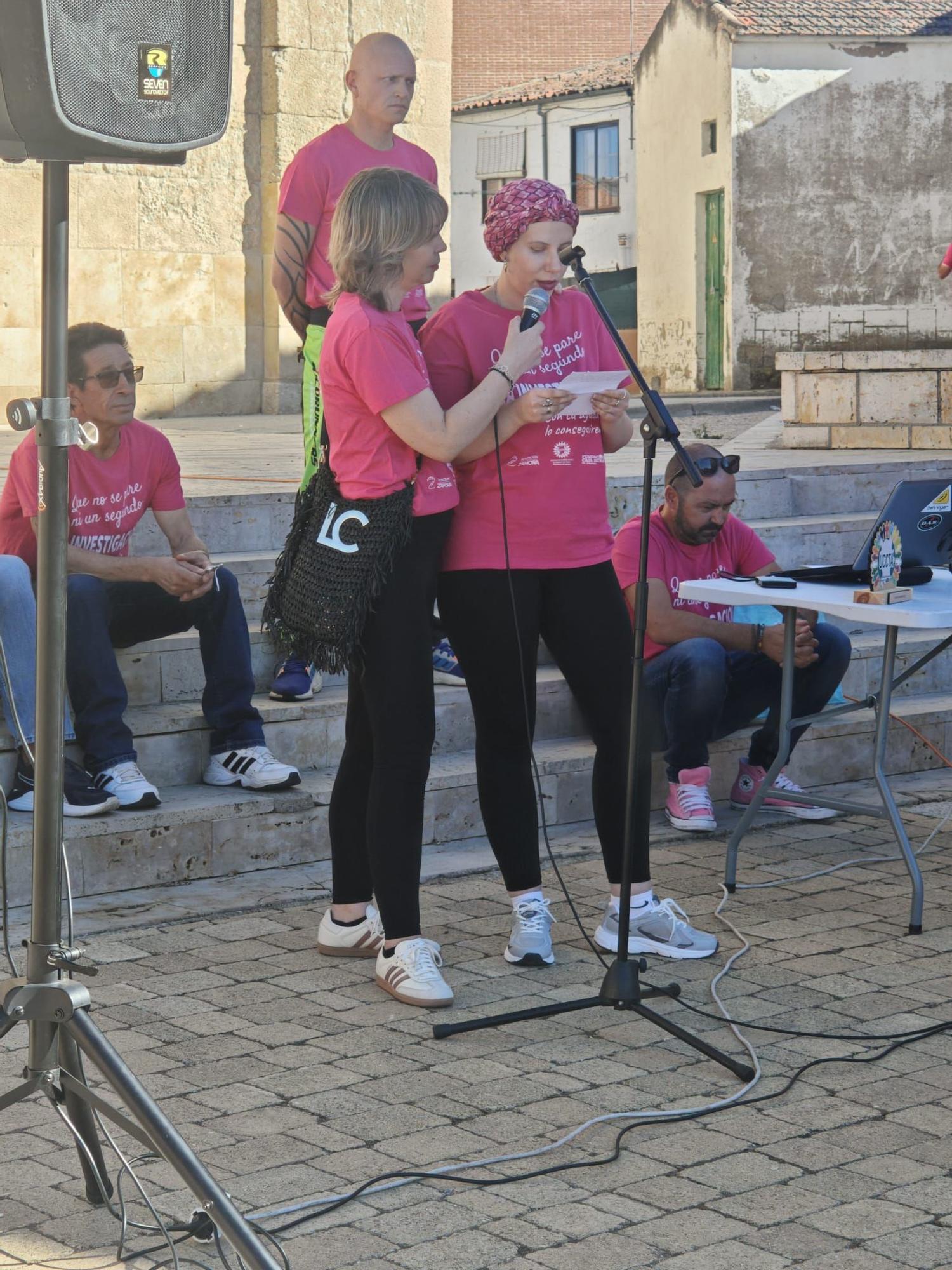 GALERÍA | La marcha de Fuentesaúco por el cáncer en imágenes