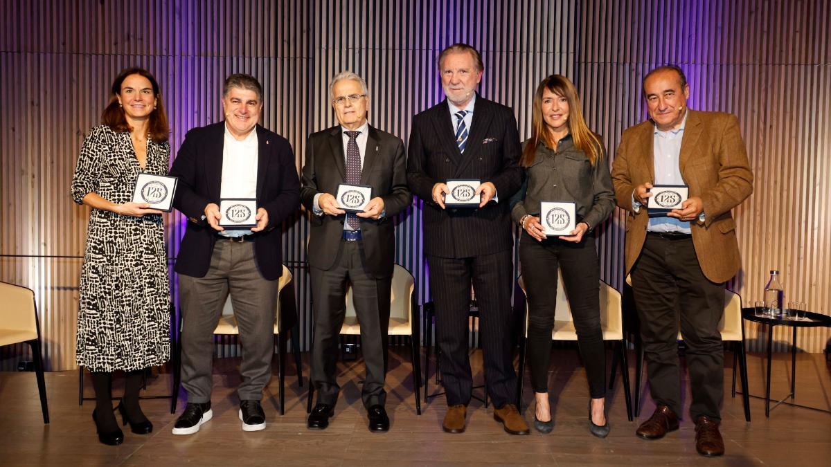 Los ponentes de la tercera edición del Club 1900, debate organizado por el RCD Espanyol