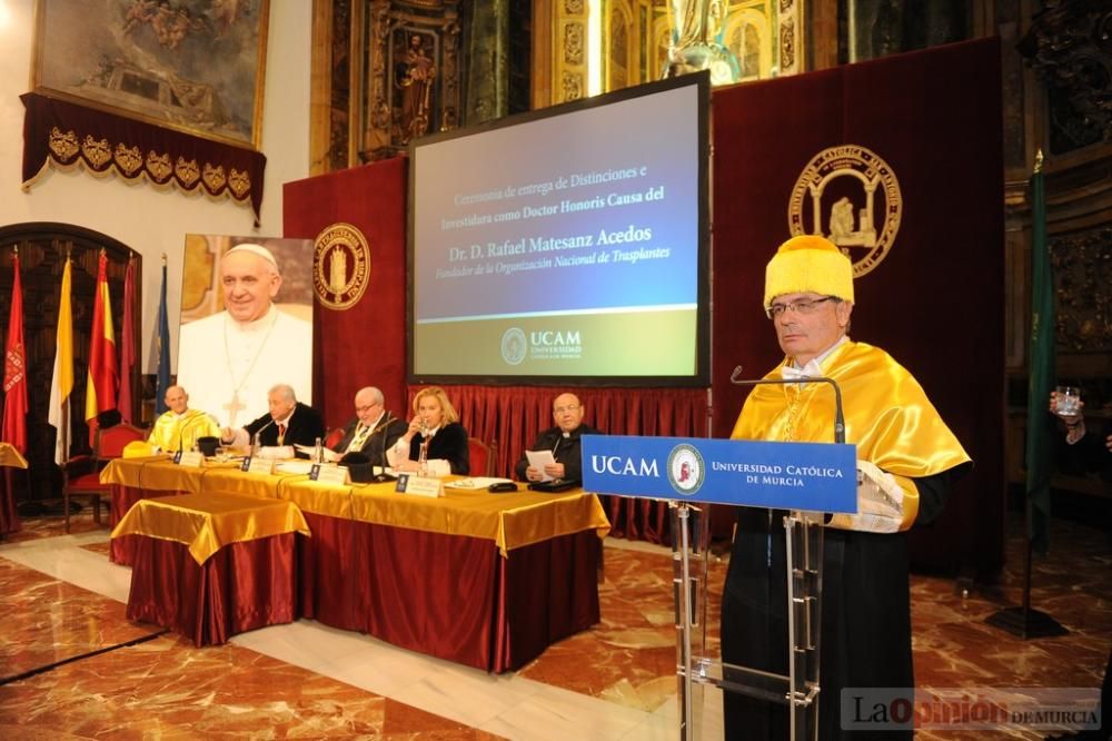 El fundador de la Organización Nacional de Trasplantes, Rafael Matesanz, es investido doctor Honoris Causa por la UCAM