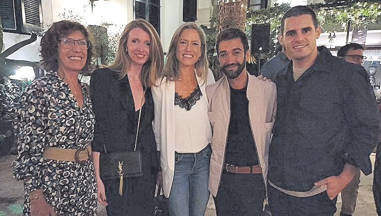 María Jesús Erroz, Francina Galmés, Paula Mateo, Pablo Erroz y Luis Pérez.