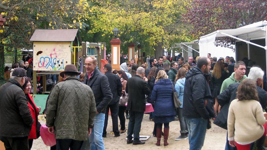 El público degustó tapas y vino