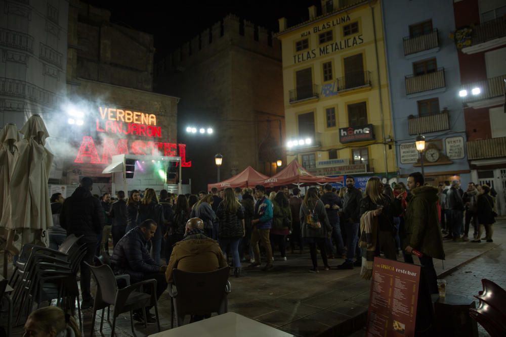 Primera gran noche de verbenas en València