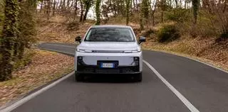 El nuevo Leapmotor B10 conquista el segmento C-SUV con sus versiones 100% eléctrica B10 BEV y híbrida B10 REEV Hybrid