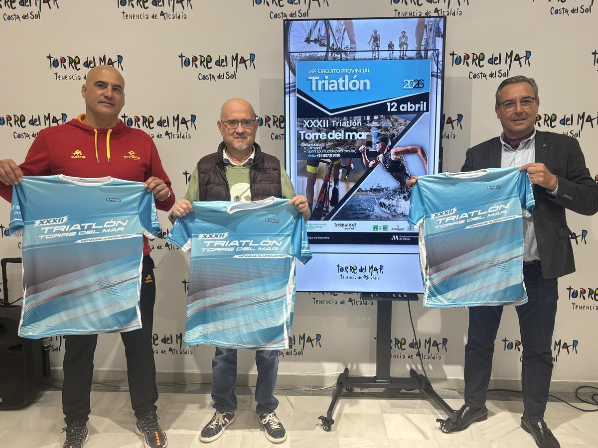Presentación de la XXXII edición del triatlón de Torre del Mar.
