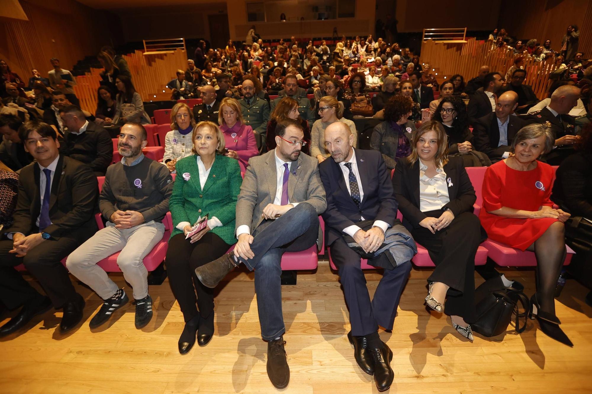 Así fue el acto institucional por el 25N