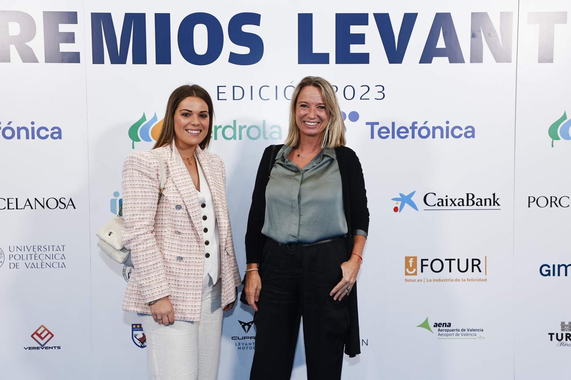 Búscate en la Gala de los Premios Levante 2023