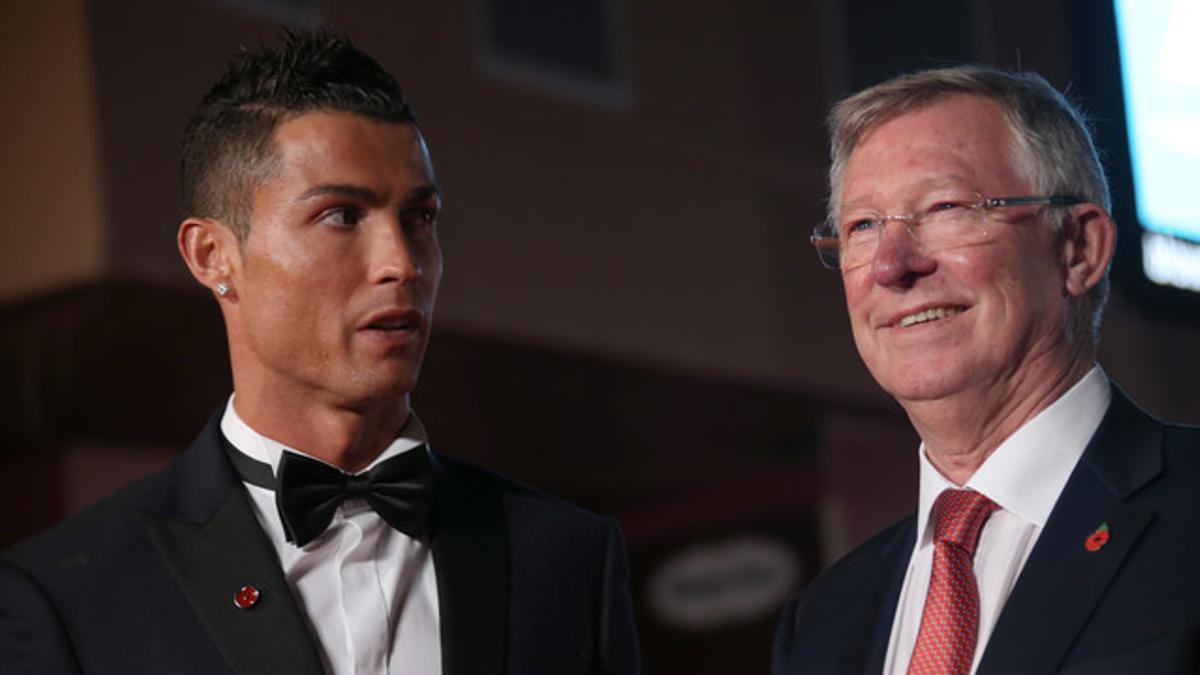 Cristiano Ronaldo y Alex Ferguson, en el estreno del documental este lunes en Londres.