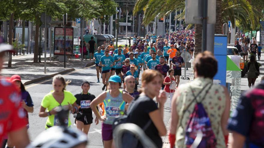 Participantes en una edición anterior del Maratón de Santa Cruz de Tenerife.