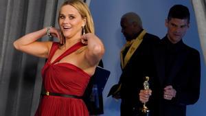 Reese Witherspoon ha sido una de los 18 presentadores de los Oscar 2021.