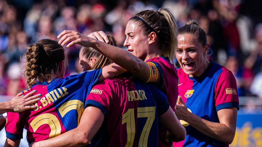 Las jugadoras del Barça celebran el tanto de Ewa Pajor contra el Deportivo de la Coruña
