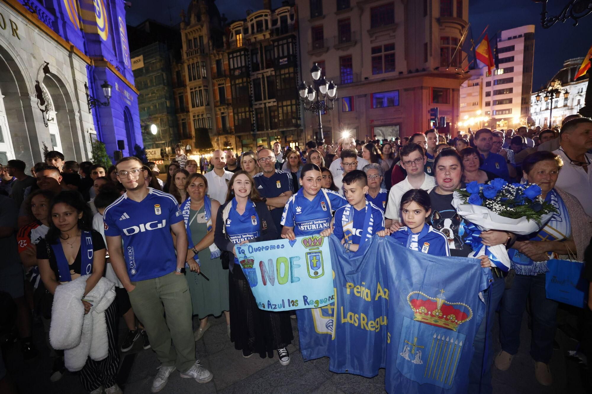 Así fue la presentación de la nueva camisera del Real Oviedo para jugar en Primera