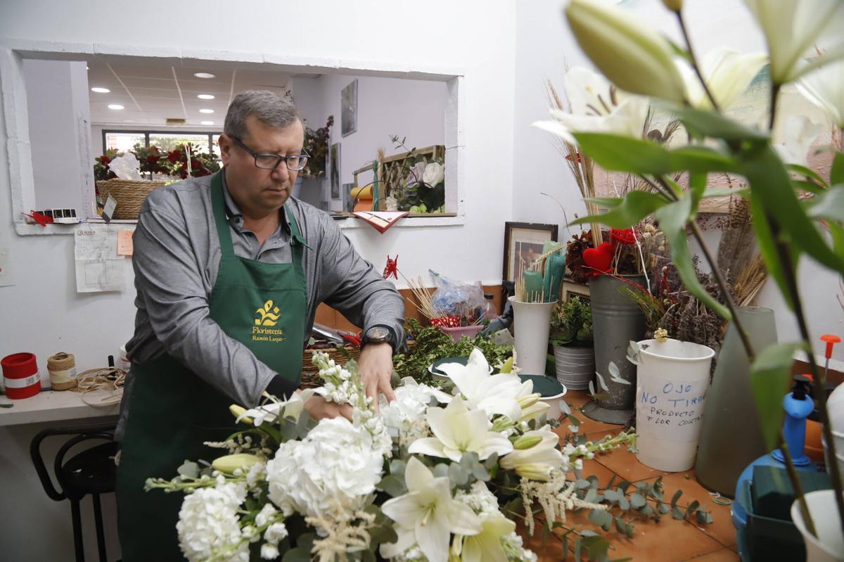 A.J.González Córdoba Comercio vecinal cercanía de barrio Ciudad Jardín floristería Ramón Luque