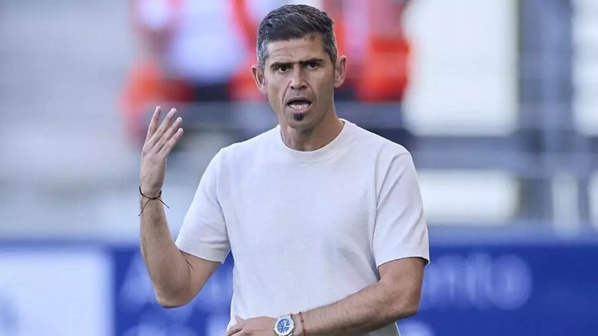Hidalgo se despide del Huesca y tiene vía libre para negociar con el Dépor