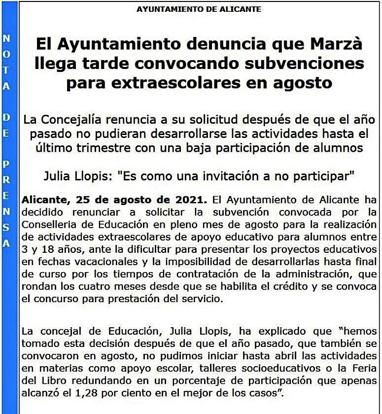 El alcalde de Alicante,
Luis Barcala, durante un
pleno municipal. Jose Navarro
