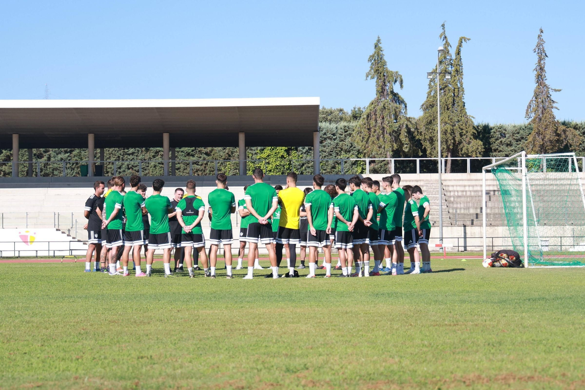 Primer entrenamiento del Cacereño 2025-2026
