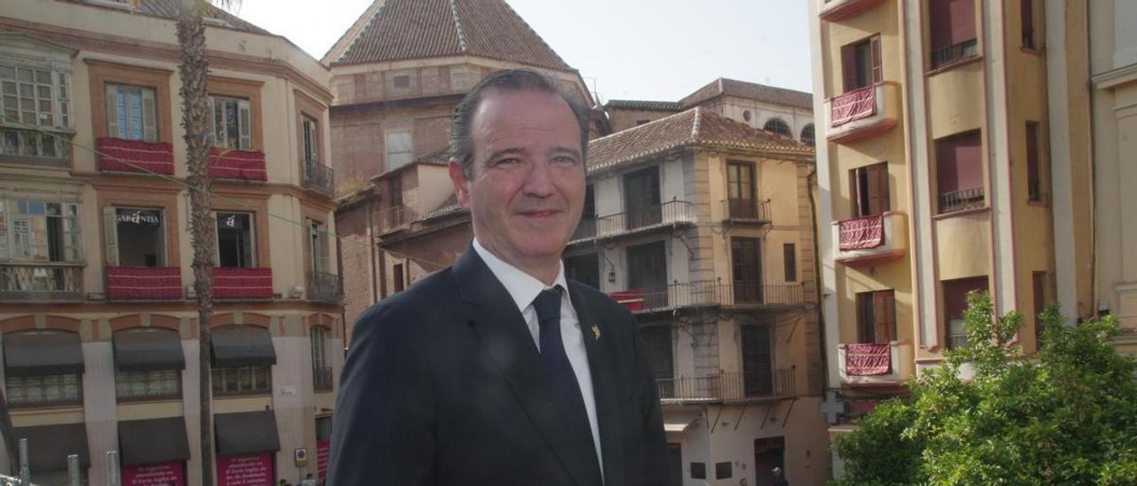 Pablo Atencia, presidente de la Agrupación de Cofradías de Málaga, en la Tribuna este pasado Viernes Santo