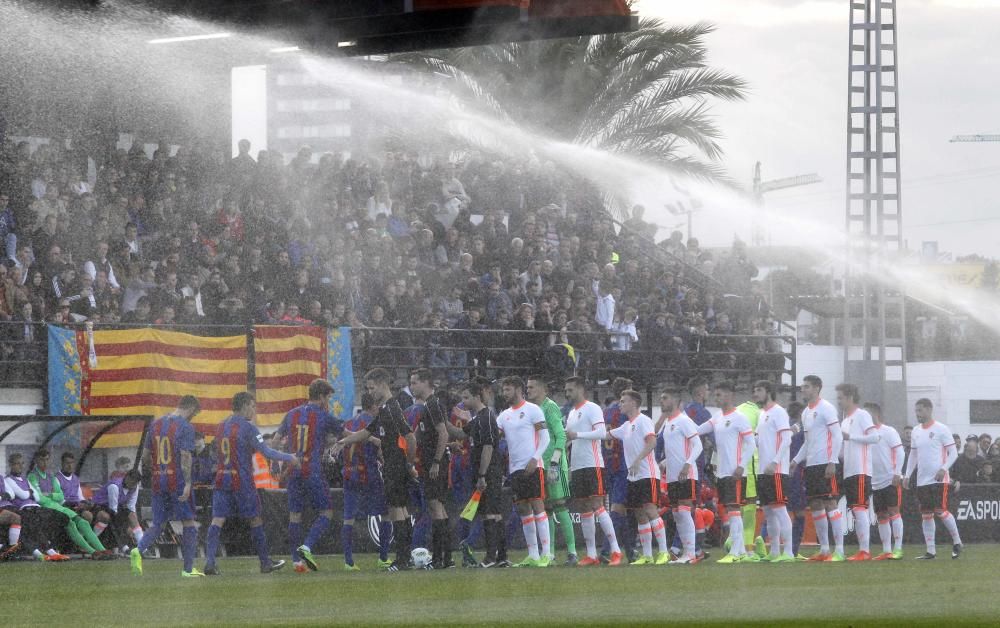 Las mejores imágenes del Valencia Mestalla - Barcelona B