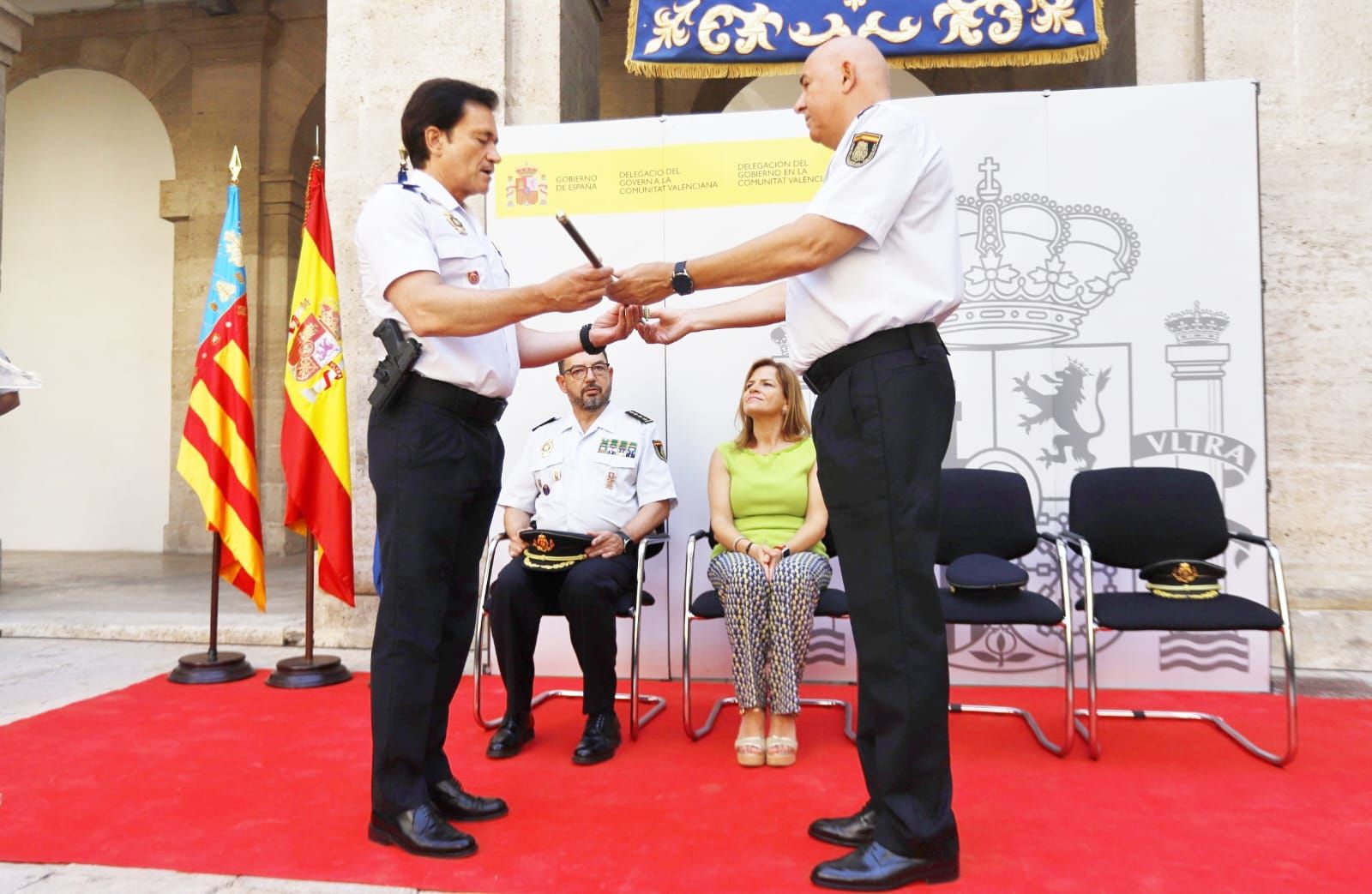 Toma de posesión de los comisarios principales de la Policía Nacional José Luis Garau y Vicente Martínez