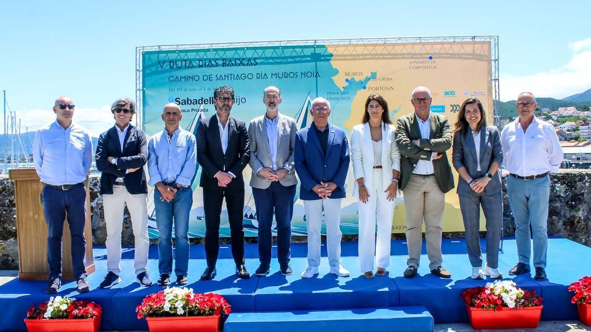 Participantes en la presentación celebrada en Baiona.