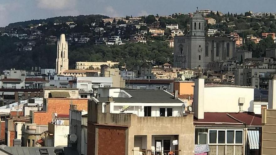 Àtics a Girona, viure a prop del cel