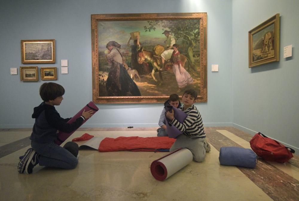 'Noche en los museos' con niños en el Mubam