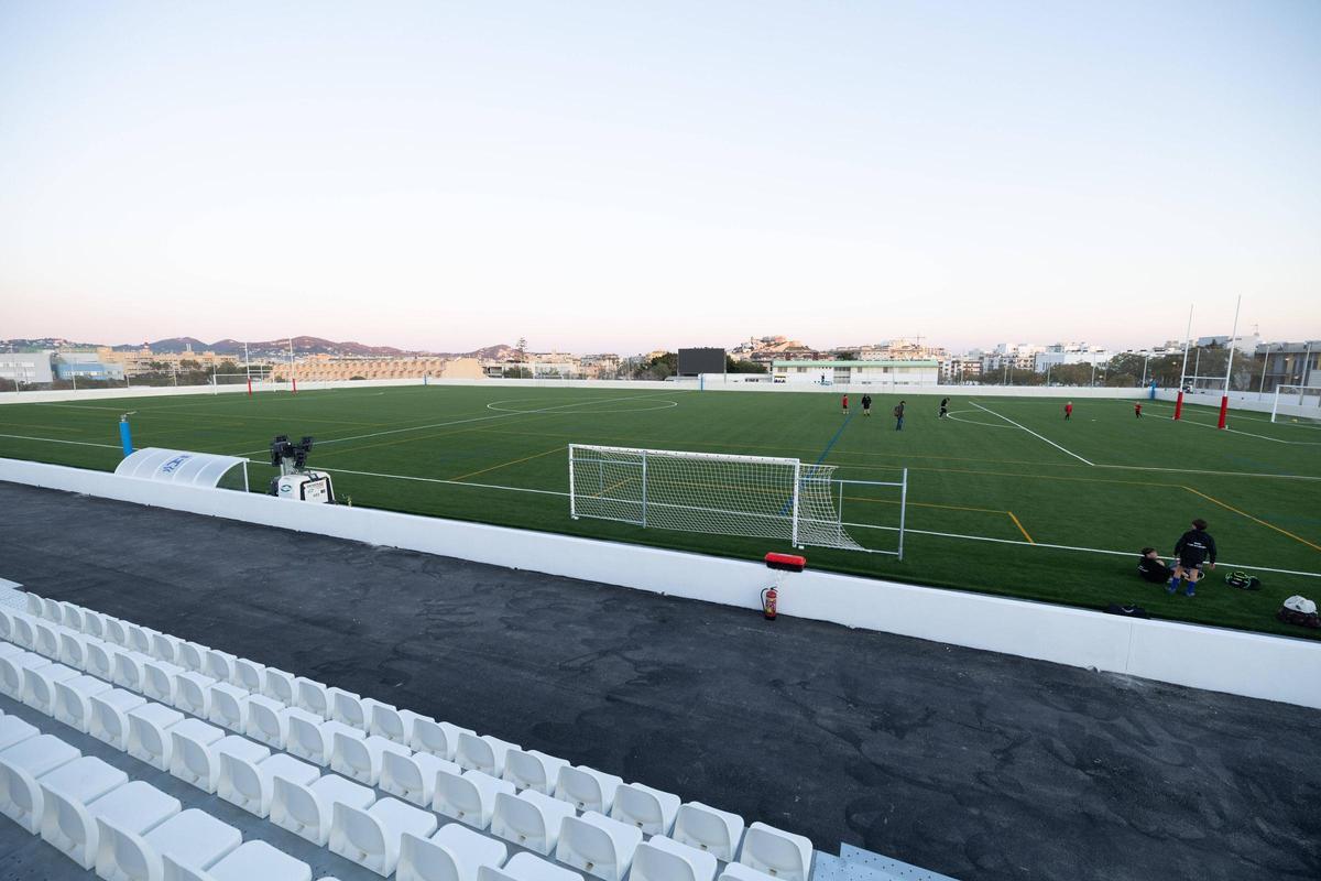 Mira las imágenes del primer entrenamiento del Club de Rugby Ibiza en el Estadio Municipal Es Putxet