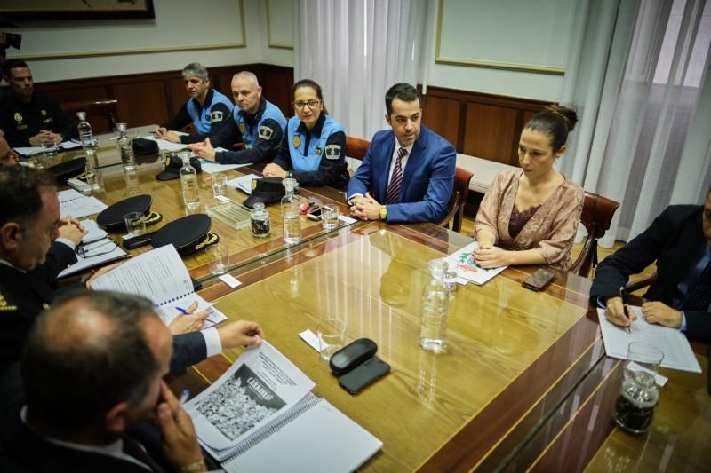 El Ayuntamiento de Santa Cruz de Tenerife reúne la Junta Local de Seguridad previa para el Carnaval 2020  | 10/02/2020 | Fotógrafo: Andrés Gutiérrez Taberne