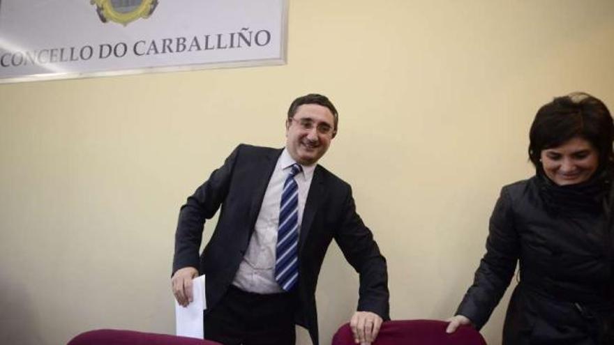 El alcalde de O Carballiño dio una rueda de prensa en febrero de 2013, tras ser imputado.  // Brais Lorenzo
