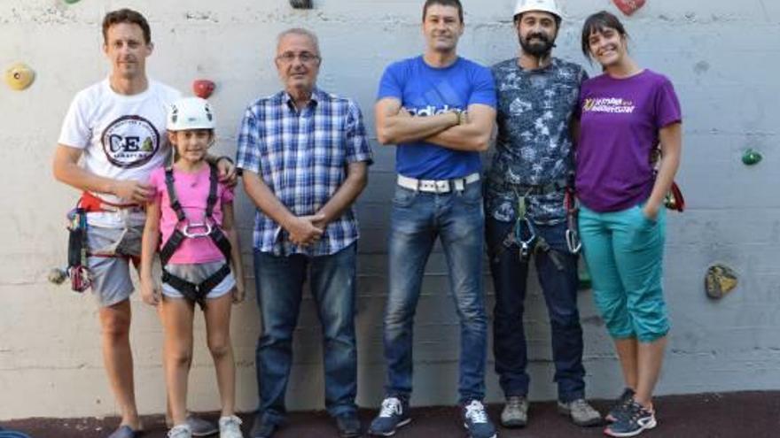 Acto de inauguración del rocódromo y la zona de escalada de Albatera.