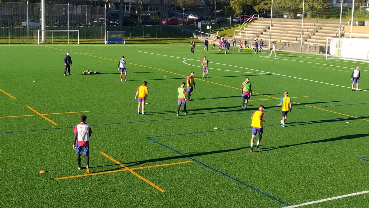 Un entrenamiento anterior del Vista Alegre-Estudiantil en Santa Isabel.