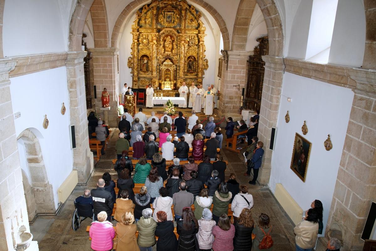 GALERÍA | Las monjas del Amor de Dios de Alcañices se despiden de La Raya