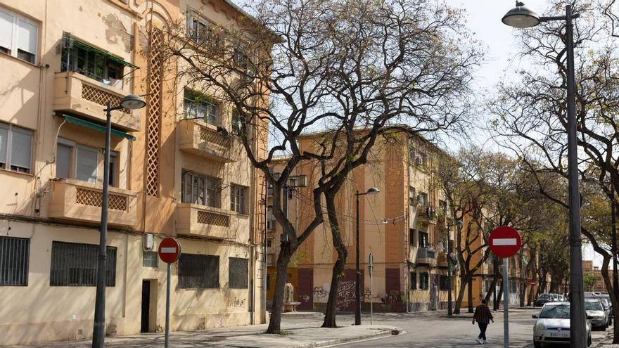 Otra vida para las Casitas Rosas: Derribos selectivos, vivienda pública para el realojo, zonas verdes y un colegio